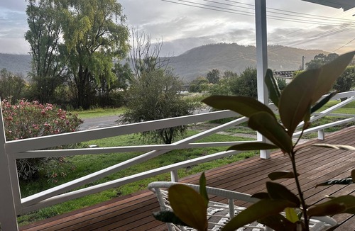 Murrurundi Cottage | Charming Renovated 3 Bedroom Murrurundi Cottage Circa 1910 With Mountain Views!