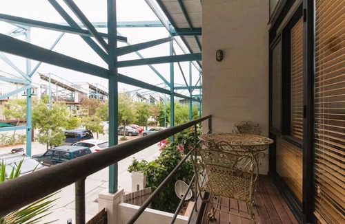 Fremantle House | Charming Townhouse in the Heart of Fremantle