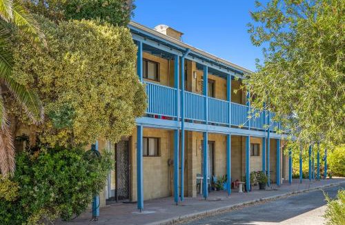 Lancelin Apartment | Chateau McNally