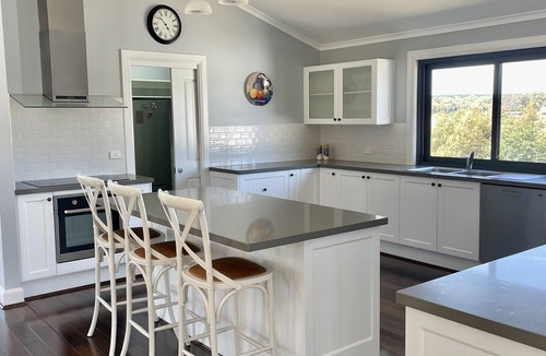Essington House | Chateau Wollemi, Essington, Oberon NSW