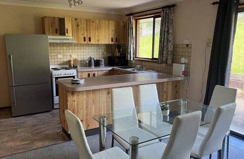 South Grafton House | Cheerful 3 bedroom home with lock up parking
