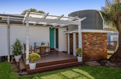 Wilsonton House | Cheerful, Cosy Cottage - Near Rose Garden!