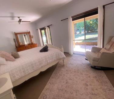 Wandin East House | Cherry Haven farm house with a view