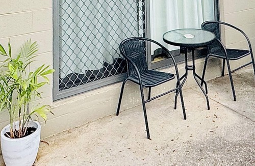 South Albury Apartment | Chic 2BR South Side Getaway Near Albury CBD