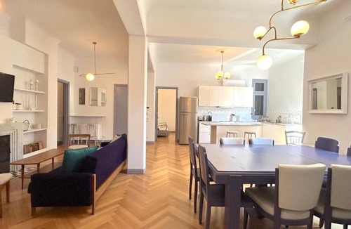 Pasalimani Apartment | Chic 5BR Seaside Pasalimani Apt Next to Marina Zea
