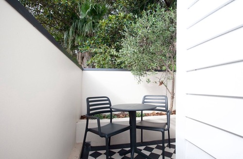 Lewisham Apartment | Chic and Characterful Studio Apartment
