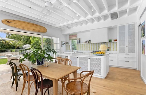 Freshwater House | Chic Hamptons Beach House