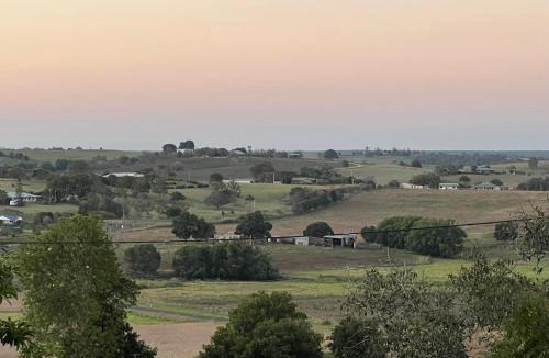 Childers House | Childers Charmer with Aircon, WIFI & modern luxuries