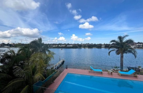 Drummoyne House | Chiswick Waterfront Retreat