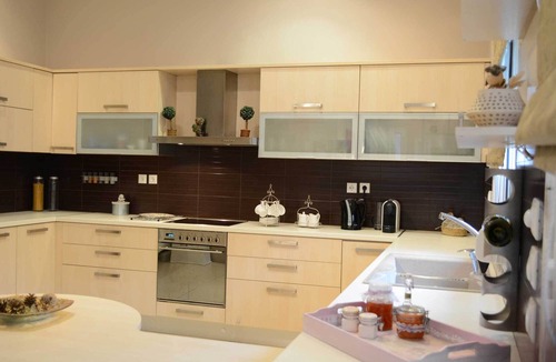 Skiathos Town Villa | CHRIS REA VILLA - WITH PRIVATE POOL AND JACUZZI