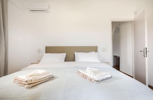 Kato Stalos Apartment | Chrisselen Stalos