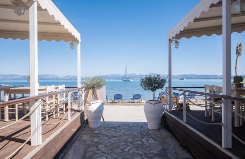 Petriti Bed & Breakfast | Christina Beachfront Rooms By Hotelius