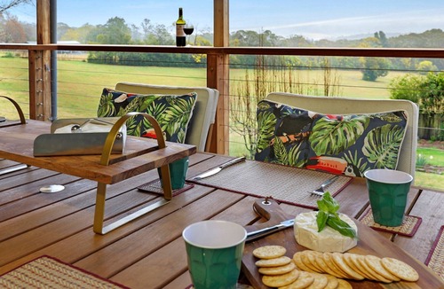 Bilpin Cottage | CHRISTOPHERS COTTAGE - the quintessential mountains retreat - SPECIALS ON NOW !
