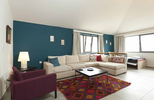 Pikermi Apartment | CHROMA Lodge Pikermi