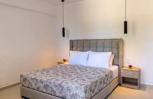 Kini Hotel | Chrysonisos Suites with Sunset & Seaviews near Kini