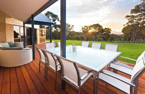 Yallingup House | Chynoweth Scenic Views and Secluded Luxury