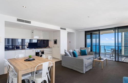 Surfers Paradise Apartment | Circle on Cavill – 2 Bedroom Ocean View Unit