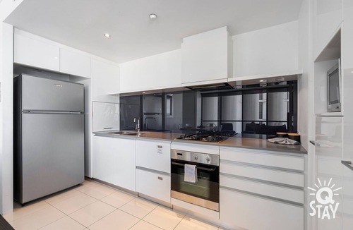 Surfers Paradise Apartment | Circle on Cavill – 2 Bedroom Ocean View Unit