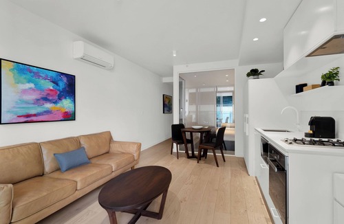 South Yarra Apartment | Claremont Suite 1008