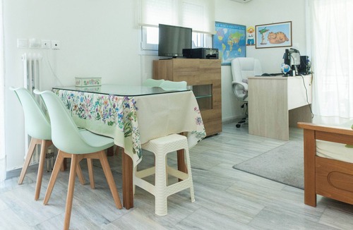 Chalandri Apartment | Classical 2 Bd Beauty Apt in Chalandri
