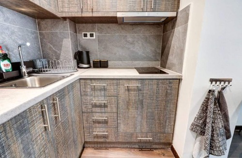 Goudi Apartment | Classy and stylish apartment next to Hilton