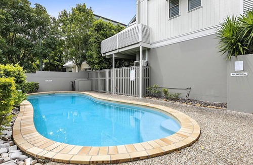 Noosaville Apartment | Classy Boutique Townhouse - Unit 6 - 12 William Street, Noosaville