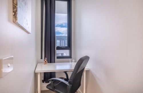 Clayton Apartment | Clayton Beautiful 2br1ba Apt Near Monash Parking