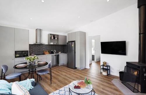 Eganstown House | Clematis Villa