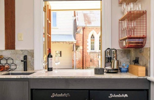 Taradale House | Clergy Cottage Summar