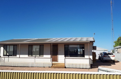 Wallaroo House | Close to All Wallaroo