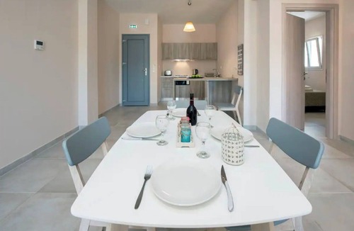 Kassiopi Apartment | Close to the beach, spacious two-bedroom apartment with breakfast