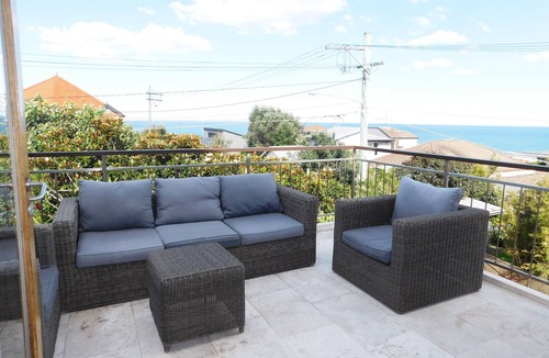 Clovelly House | Clovelly Beach House With Pool. 4 bedrooms, parking, ocean views!