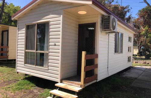 South Maitland Hotel | Coachstop Caravan Park