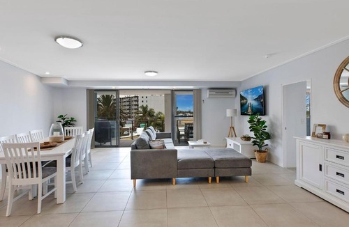 The Entrance Apartment | Coast Apartments 19