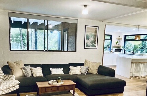 Arakoon House | Coastal bush oasis - mins fr South West Rocks Beaches