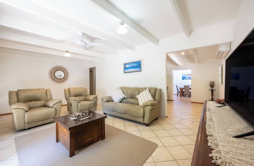 Woolgoolga House | Coastal comfort in Safety