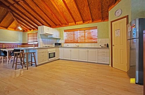Jurien Bay House | Coastal Dayz: 4 BR, 2 BA House in Jurien Bay, Sleeps 8