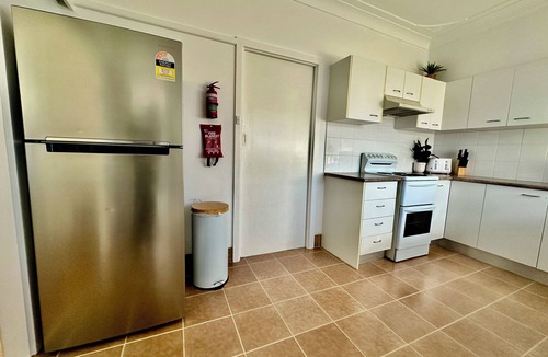 The Entrance House | Coastello The Entrance: Family-Friendly Haven for Your Coastal Retreat!