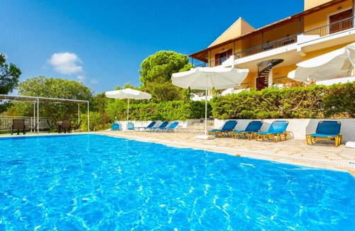 Petaleia Apartment | Cochelli Villa Lower