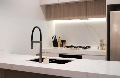 Burwood Apartment | 'CoCo' 2-BR Apt in the heart of Burwood with free parking