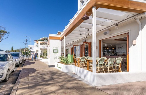 Nelson Bay Apartment | Collendina, 4/19 Kurrawa Close - fantastic water views and sea breezes