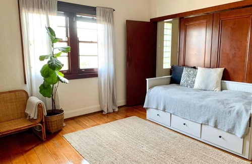 Petersham Apartment | Comfortable Studio Gem in the heart of Petersham