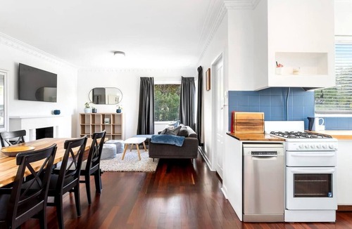 Mosman Park House | Comfy 60's era 3 Bedroom Entire home