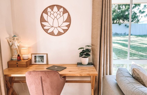 Halls Head House | Comfy, Peaceful & Cozy Home 400 Meters to the Beach & 5 min to Mandurah