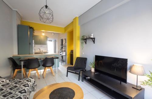 Khalkis Apartment | Comfy Stay at Georges BnB in Chalkida Center