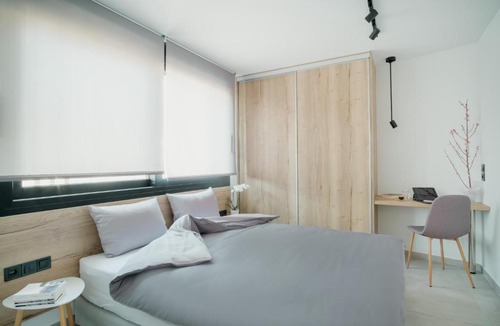 Ioannina Apartment | Comninon Suites
