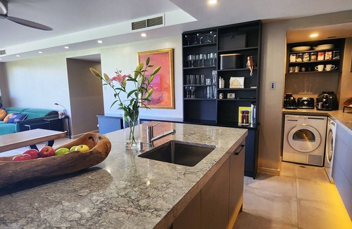 Rushcutters Bay Apartment | Contemporary Harbourside Apartment