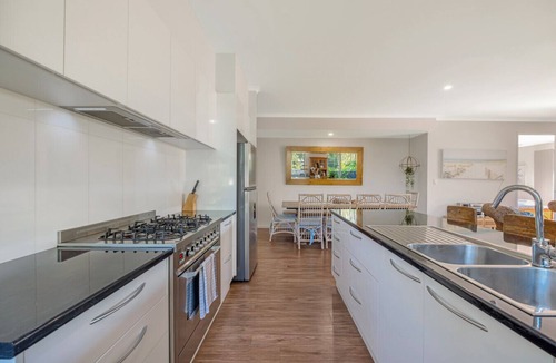 Mudjimba Apartment | Contemporary Home in the Heart of Mudjimba