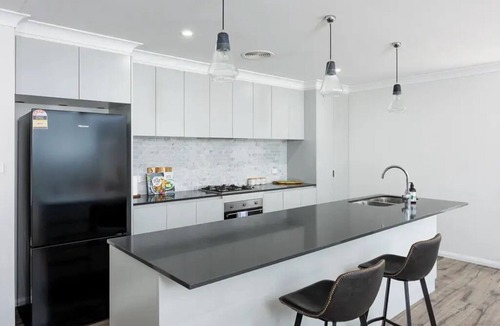 North Wagga Wagga House | Contemporary Living in the CBD