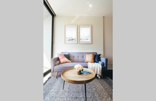 Zetland Apartment | Convenient & Cozy 1BR next to Mall. 10 min to CBD